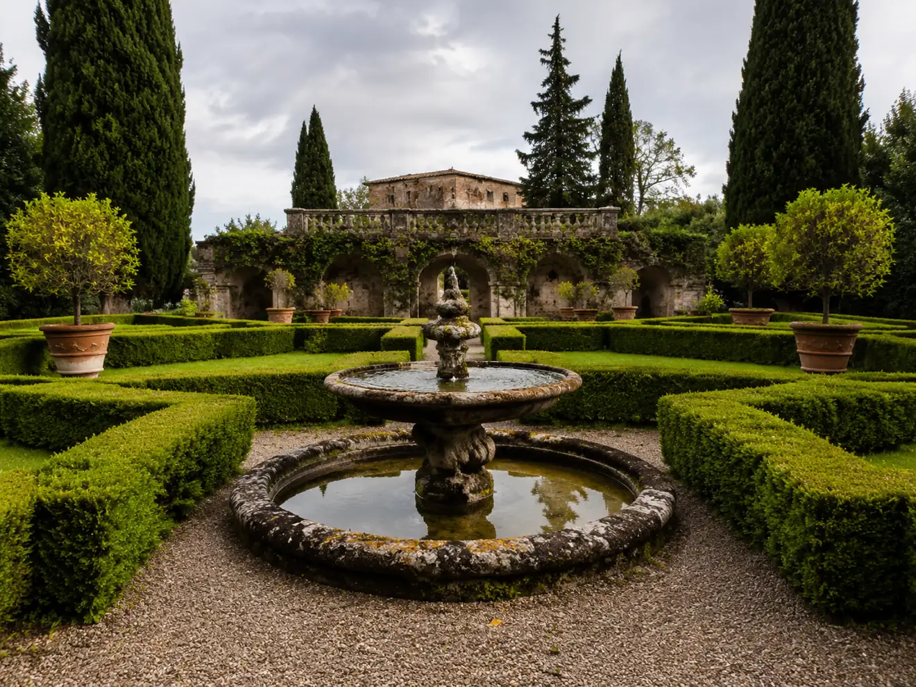 Una fontana nei giardini di Villa Borghese, Roma